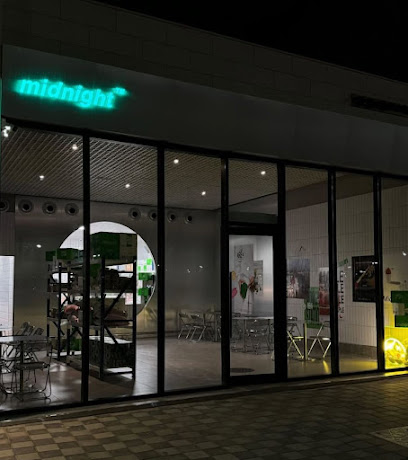 Midnight ميدنايت
